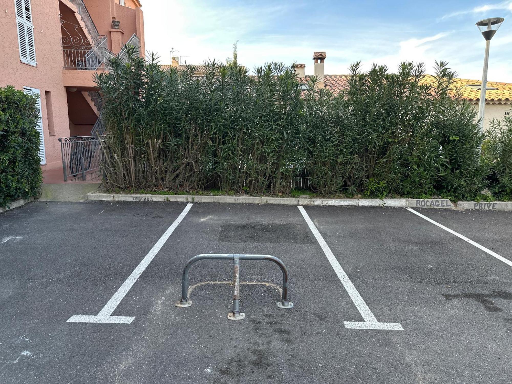 Superbe Emplacement , Terrasse Et Parking! Saint-Tropez Exterior photo